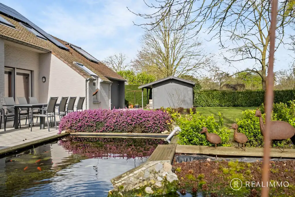 Ruime villa met 4 slaapkamers op ruim perceel met prachtige ligging! foto 23