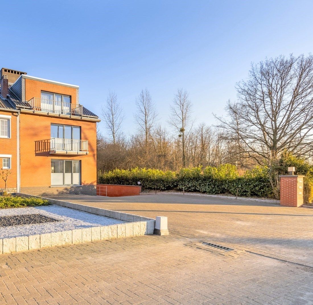 Instapklaar penthouse met 1 slaapkamer te Hasselt foto 12