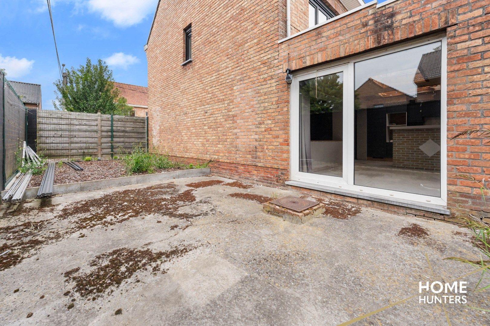 Ruime hoekwoning met potentieel te Roeselare! foto 12
