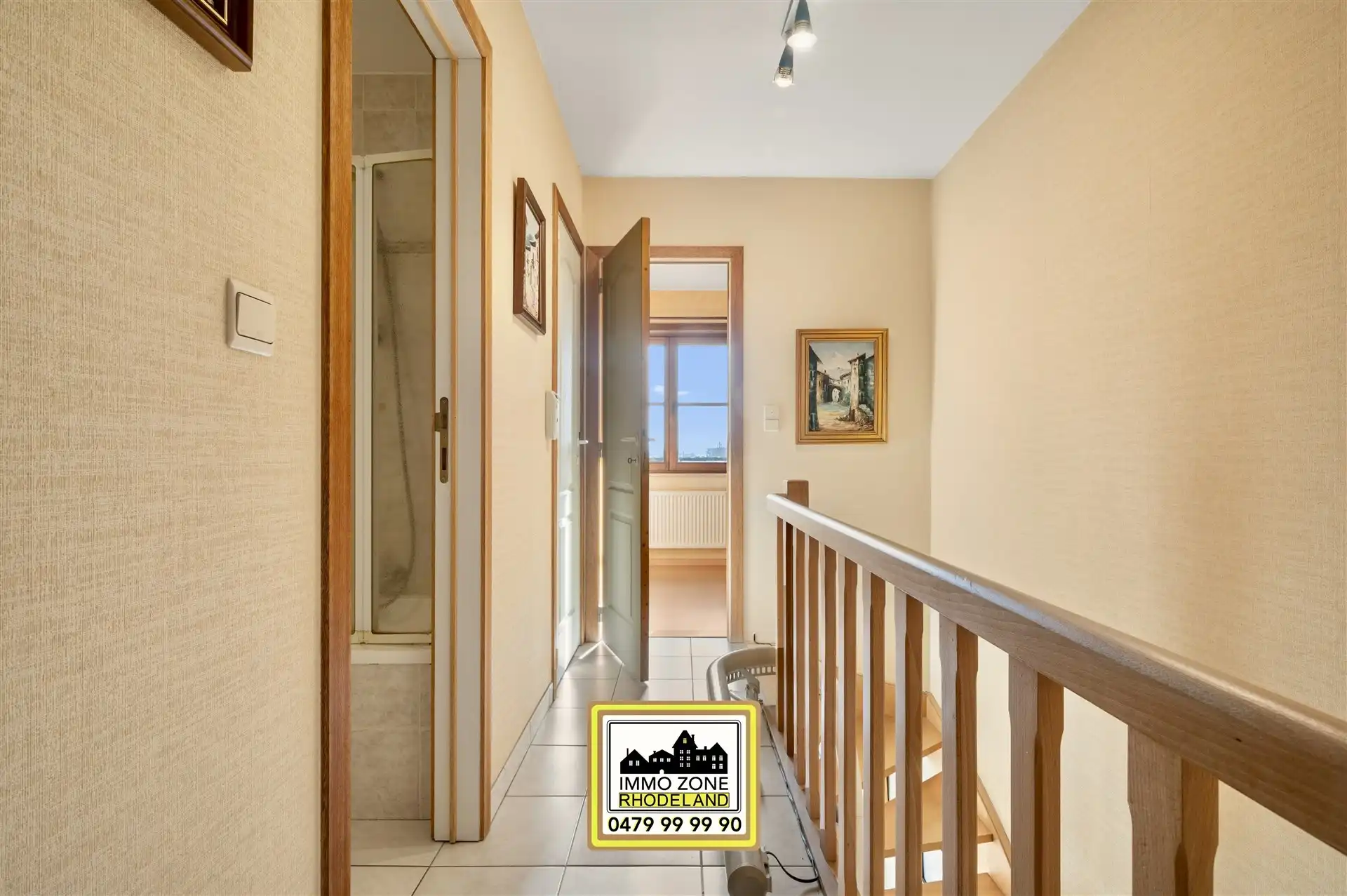 Toffe instapklare woning met 3 slpks, garage en tuin foto 12