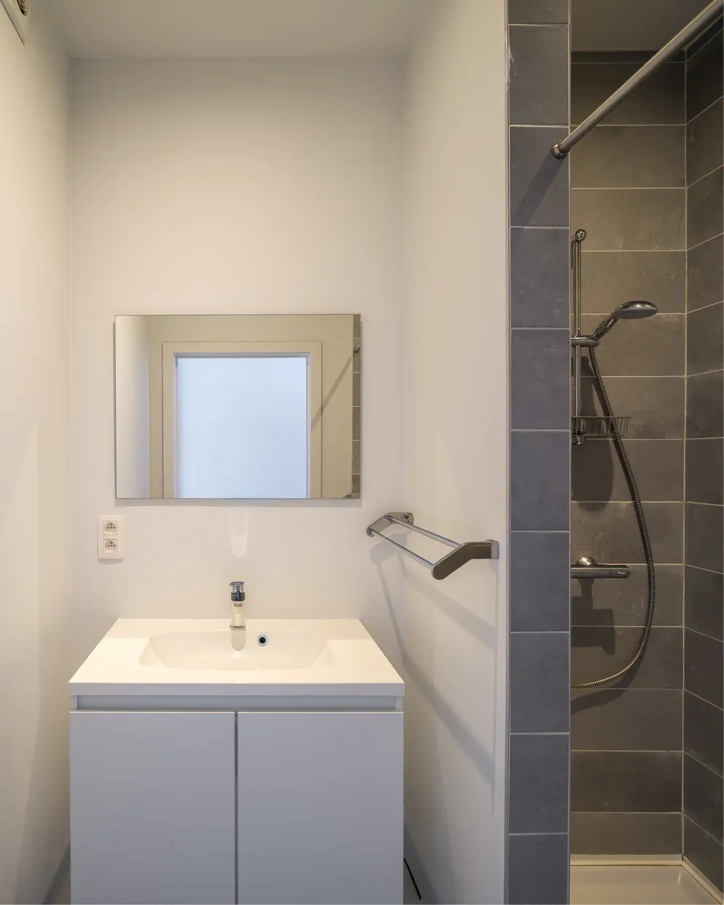 Hedendaags appartement op centrale ligging foto 9