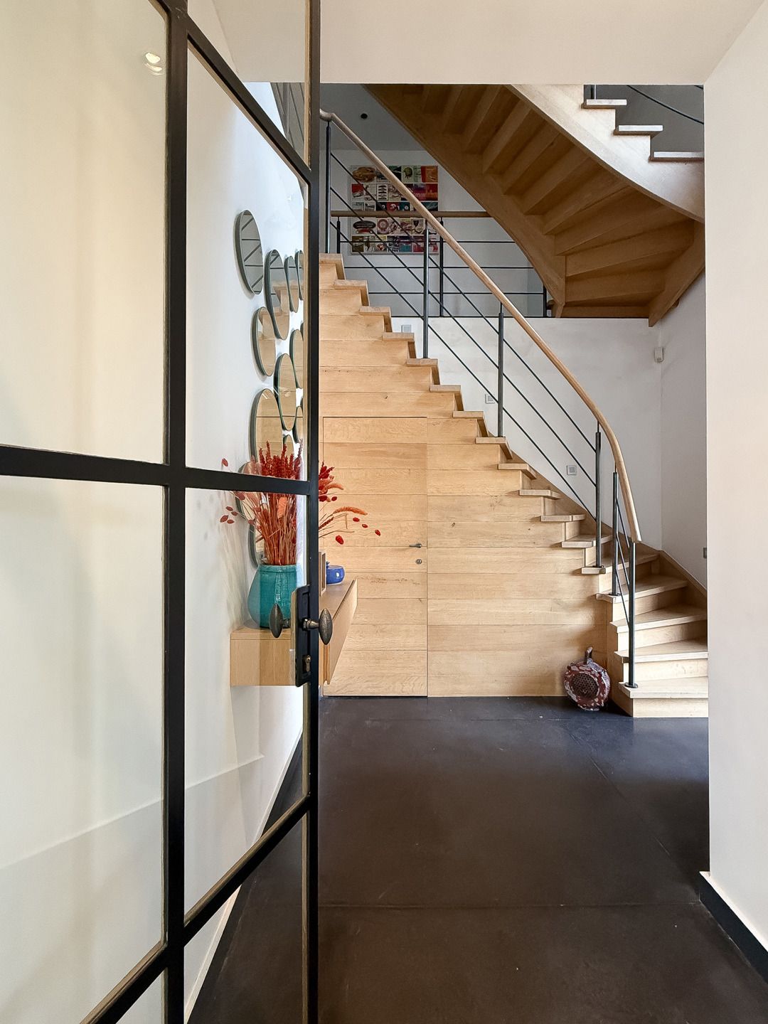 Exclusieve villa met zwembad, gelegen in een groene omgeving foto 20