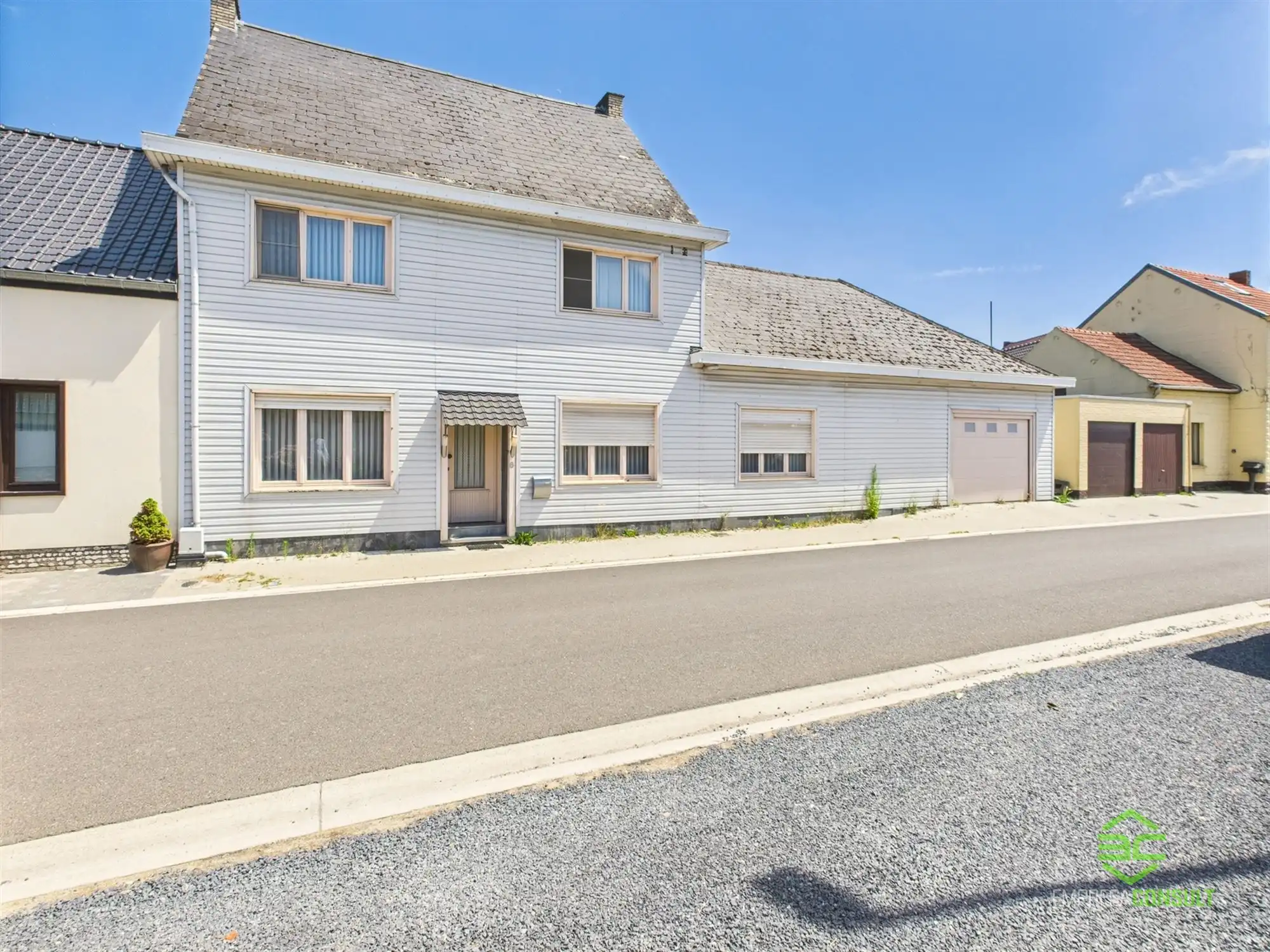 Ruime woning met 3 slpk en grote garage in Kozen! foto 2