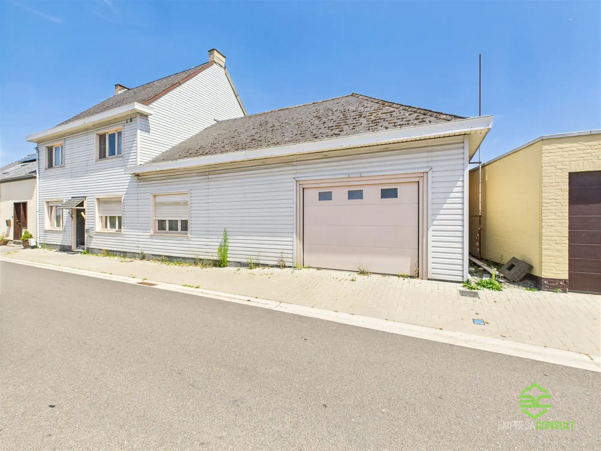 Ruime woning met 3 slpk en grote garage in Kozen! foto 2