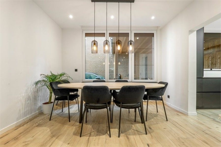 RUIME GERENOVEERDE WONING OP EEN ZEER GOEDE LOCATIE foto 8