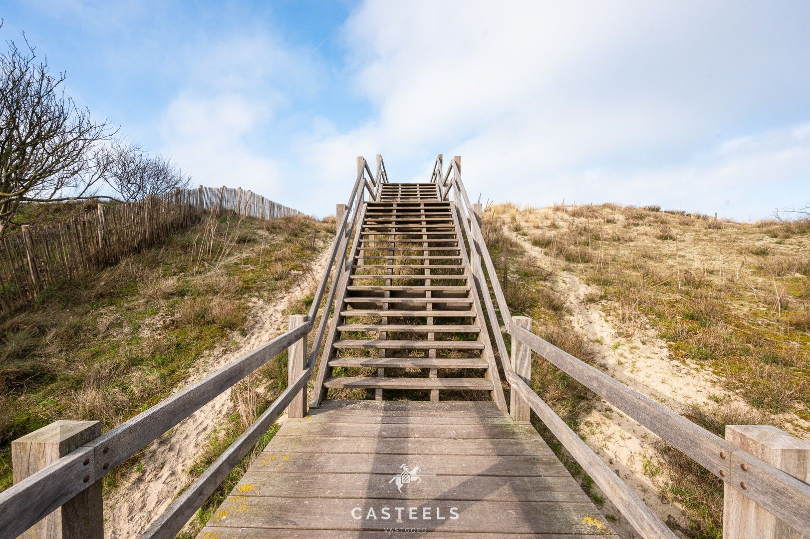 Instapklare woning met tuin, oprit en terras in de Vuurtorenwijk foto 16