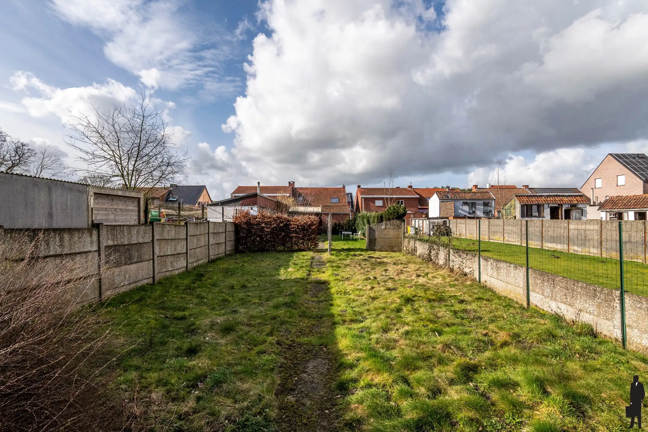 Te renoveren woning met 4 slaapkamers in Sint-Jozef foto 14