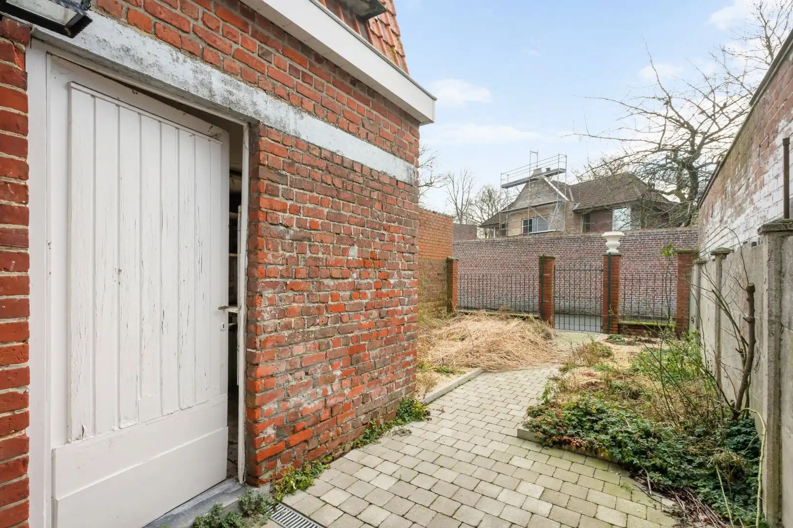 Woning met 7 slaapkamers en tuin met uitweg in Dadizele-centrum foto 8