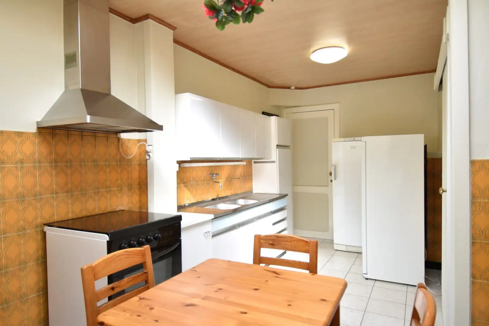 Charmante gezinswoning met 4 slaapkamers, tuin én garage te Bissegem foto 5