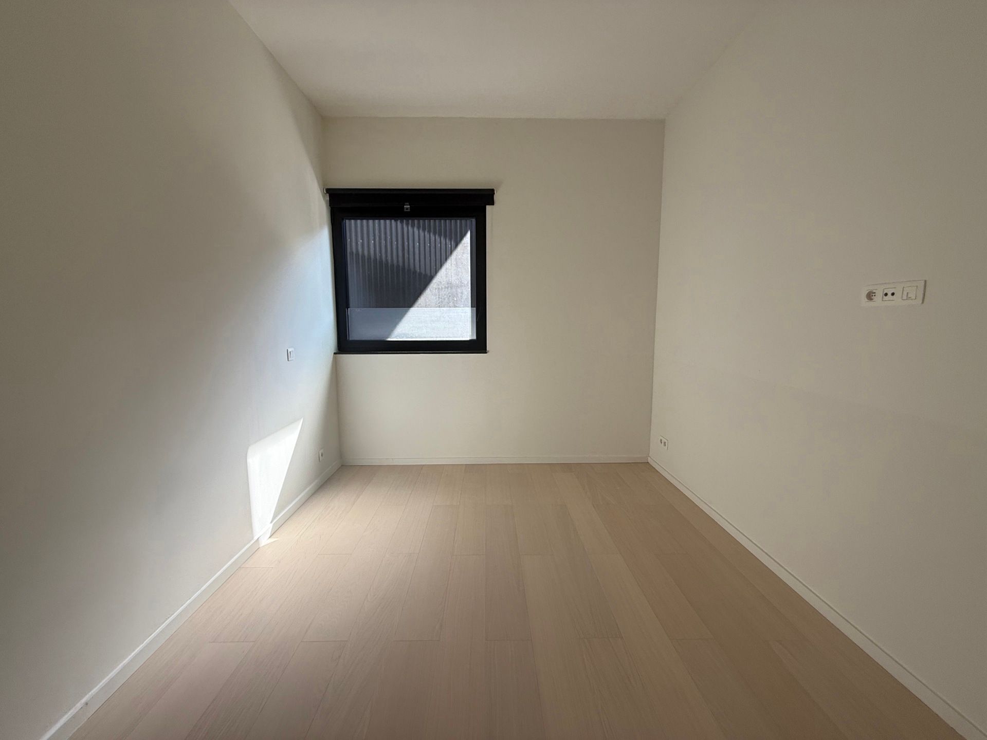 AALST - CENTRUM - Lichtrijk gelijkvloers appartement met staanplaats foto 14