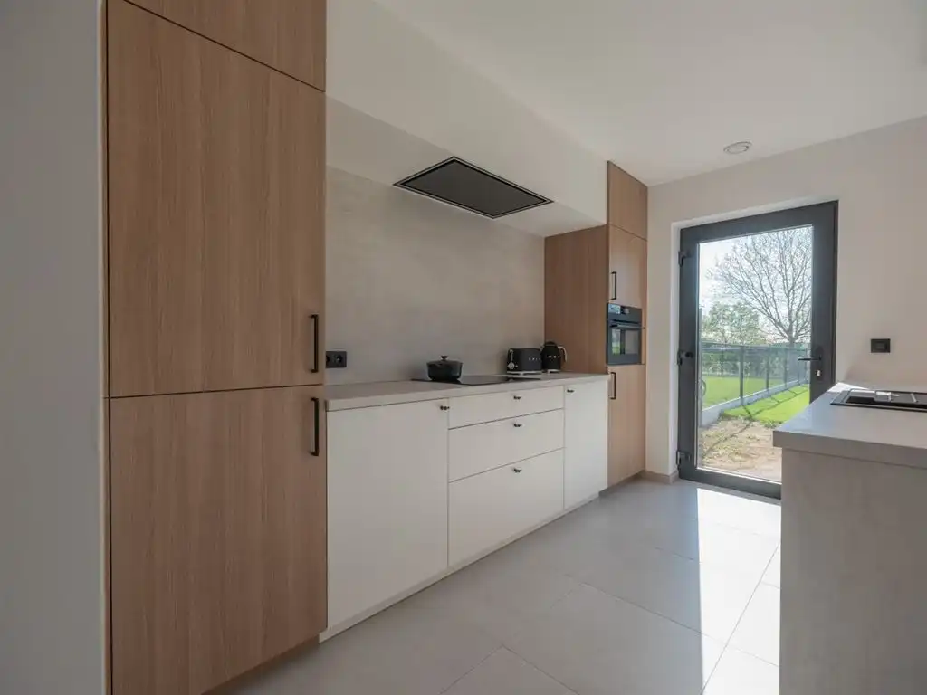 Halfvrijstaande stijlvolle nieuwbouwwoning met landelijke uitstraling foto 18