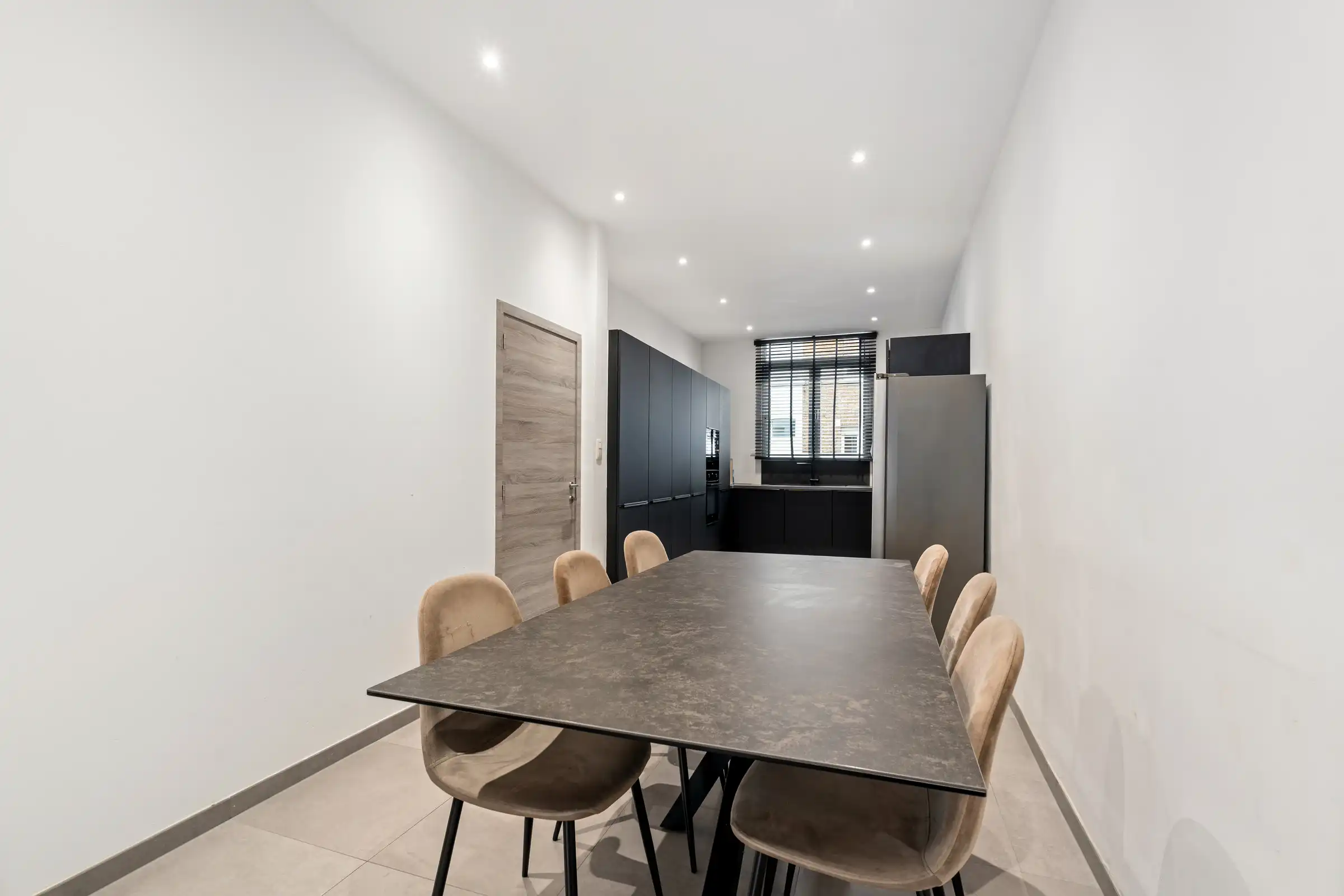 Gerenoveerde - instapklare woning met gezellige patio foto 4