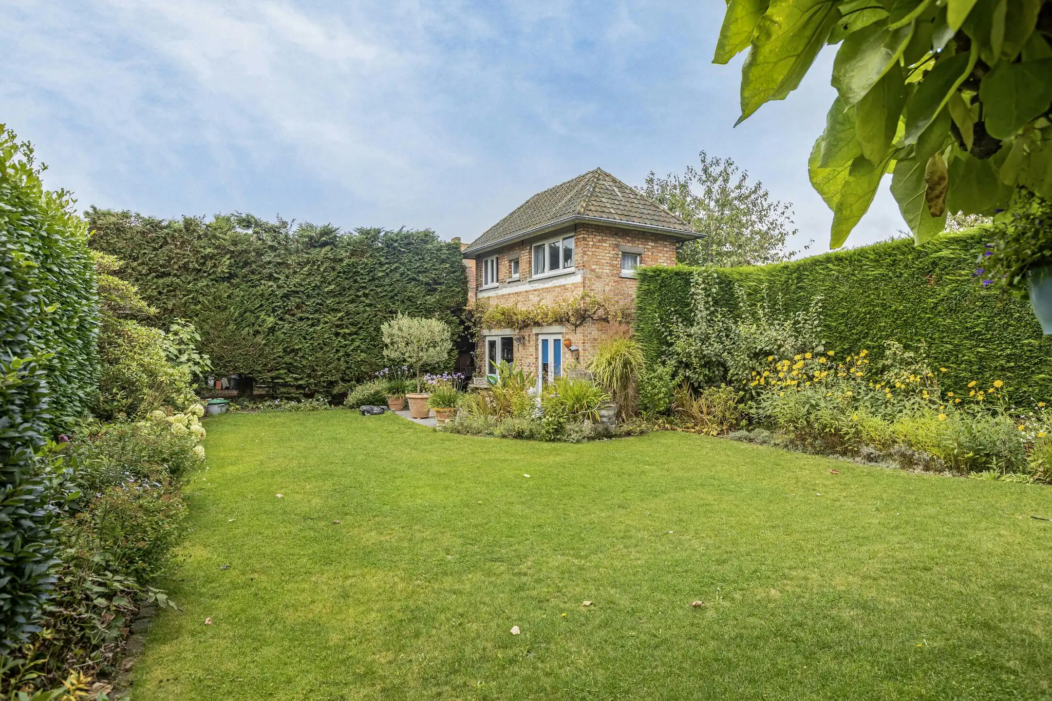 Multifunctionele eigendom te koop op zeer gunstige locatie foto 18