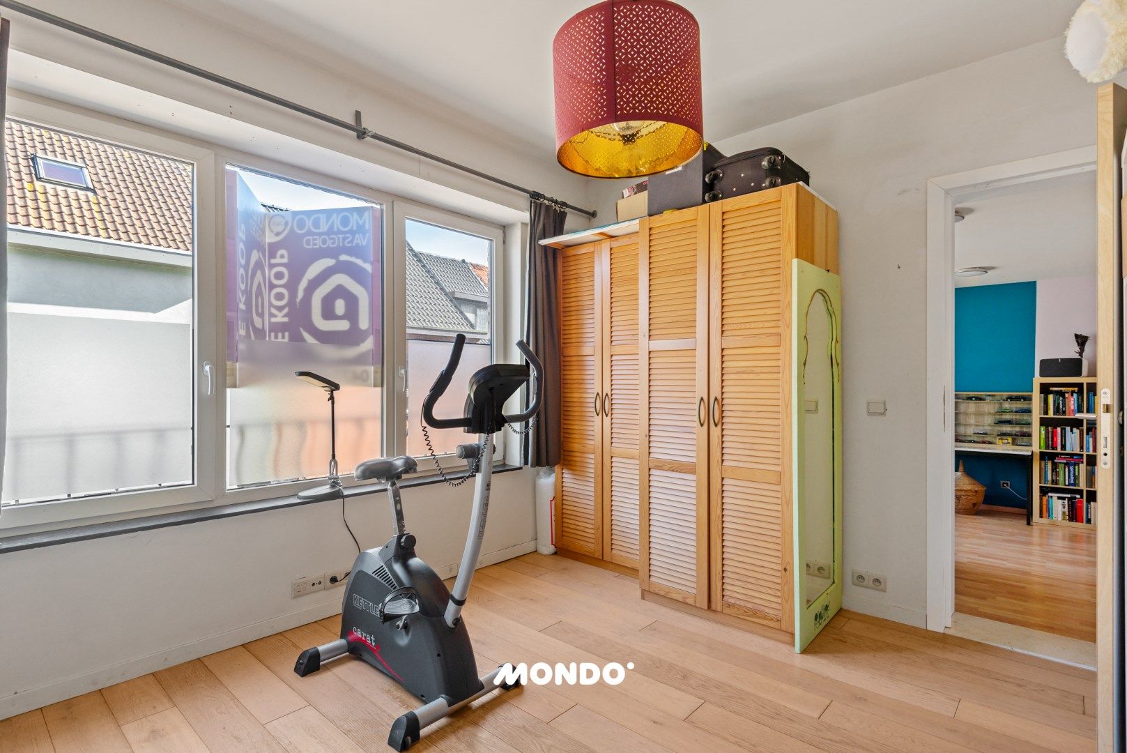 Ruim en lichtrijk appartement met 4 slaapkamers en 2 badkamers in Hemiksem foto 8
