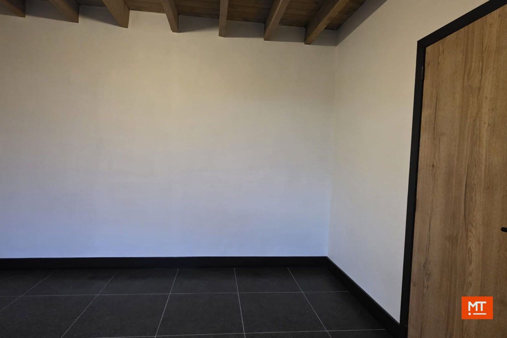 Woning te huur met 3 slaapkamers en ruime tuin foto 8