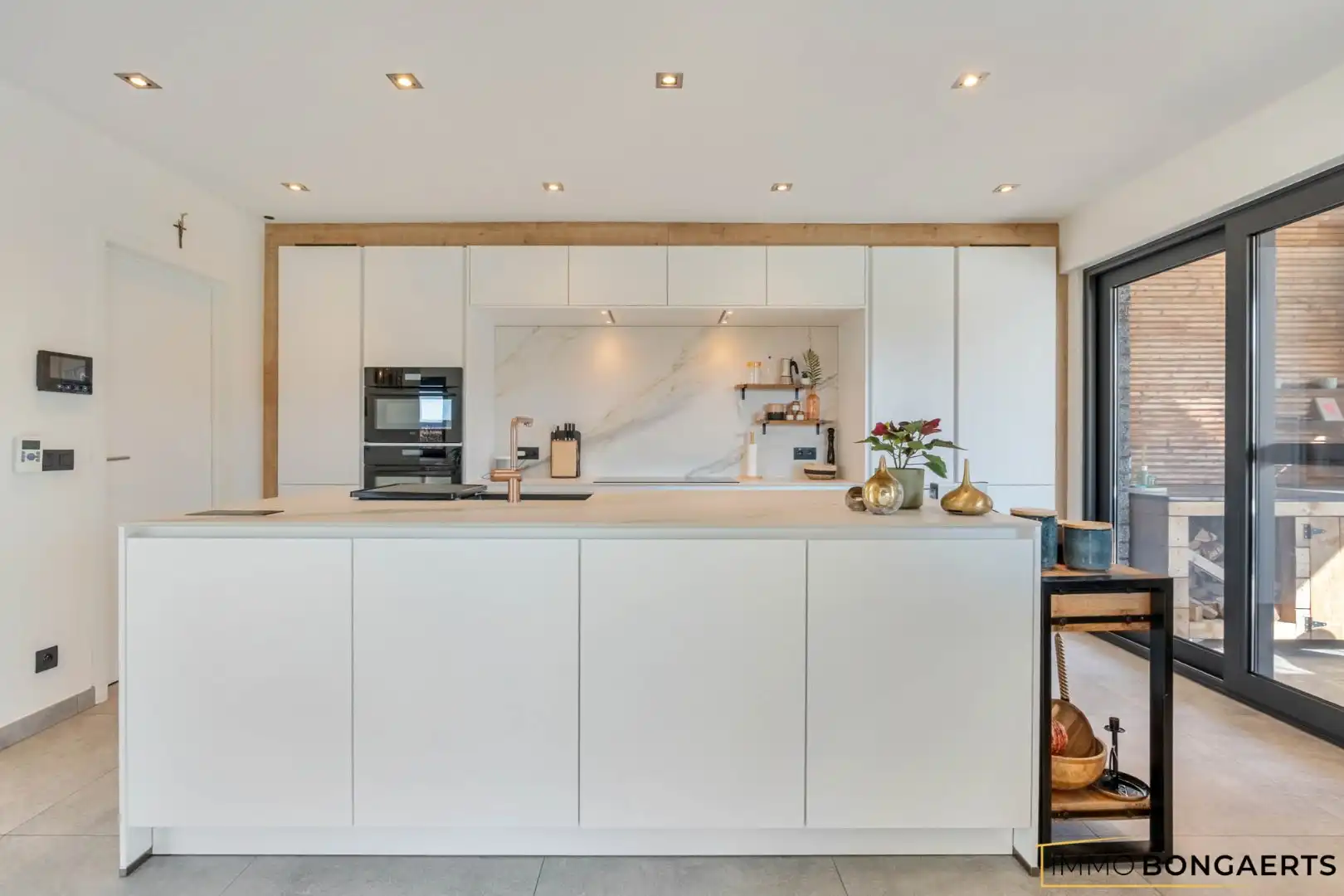 Energiezuinige woning met zwembad op rustige ligging in As foto 8