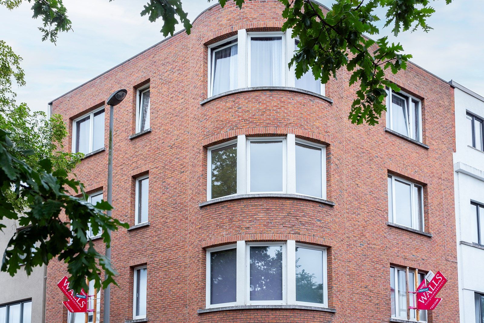 Ideaal starten of investeren foto {{pictureIndex}}