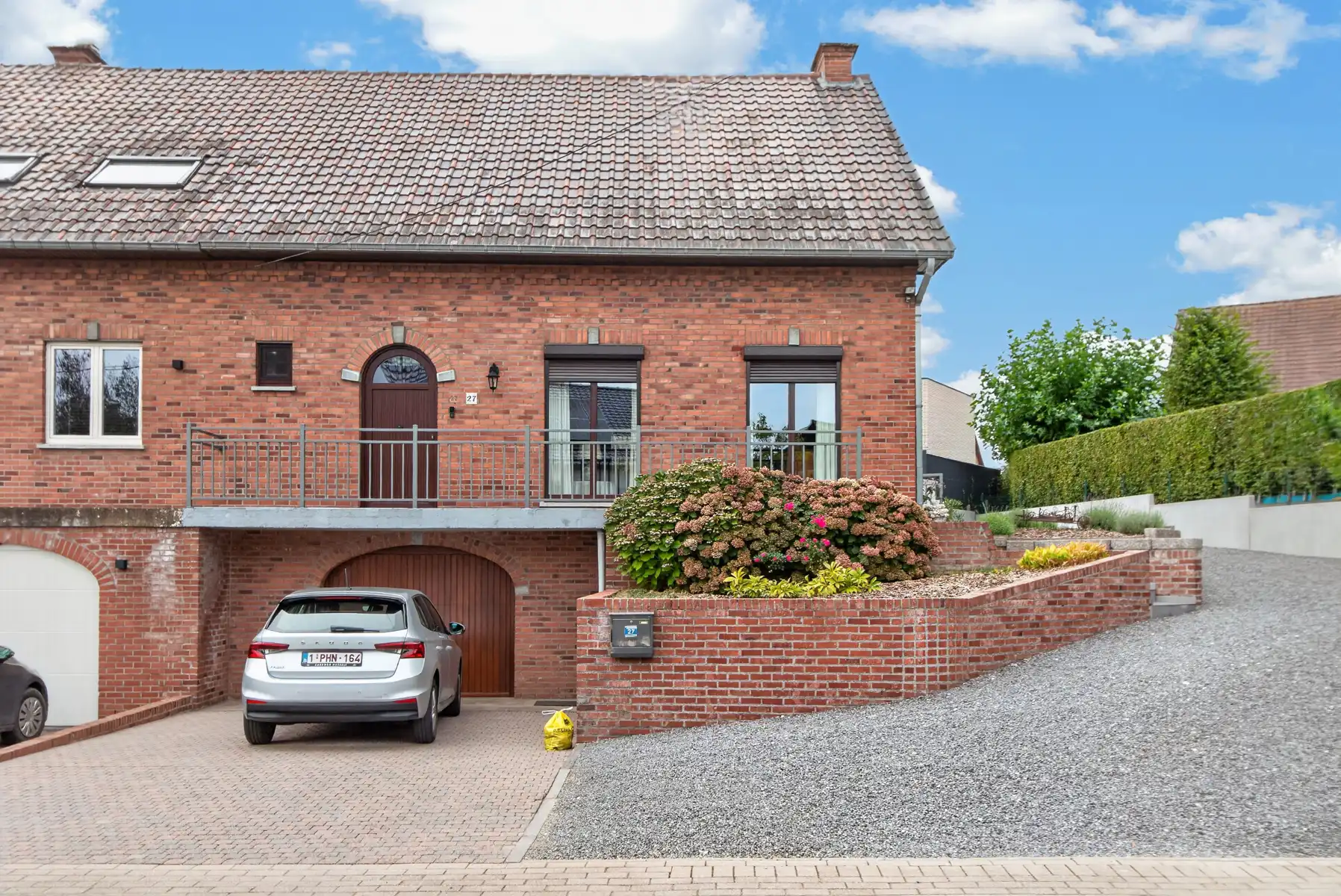 RUIME WONING - 3 SLK - VERANDA - TERRAS - TUIN - PARKING foto 2