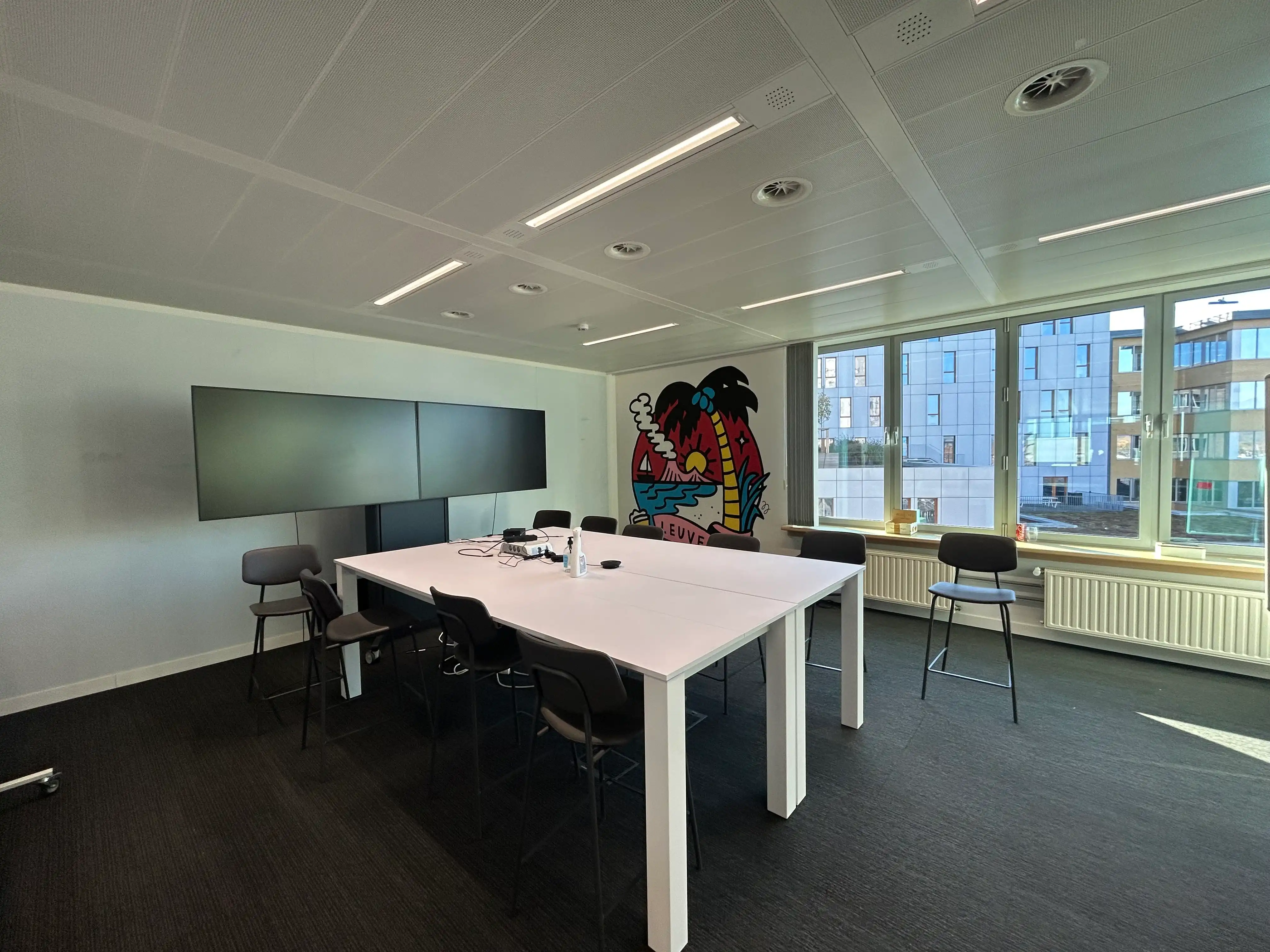 Kantoor te huur met een oppervlakte van 1.247 m², vlakbij het station foto 6