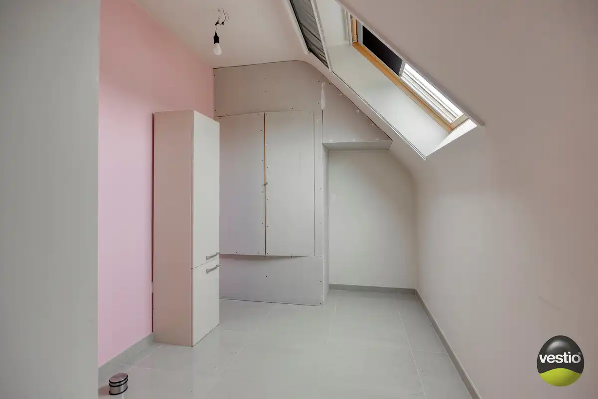 RUSTIG GELEGEN RUIME DUPLEX VAN 178M² NABIJ CENTRUM MUNSTERBILZEN. foto 19