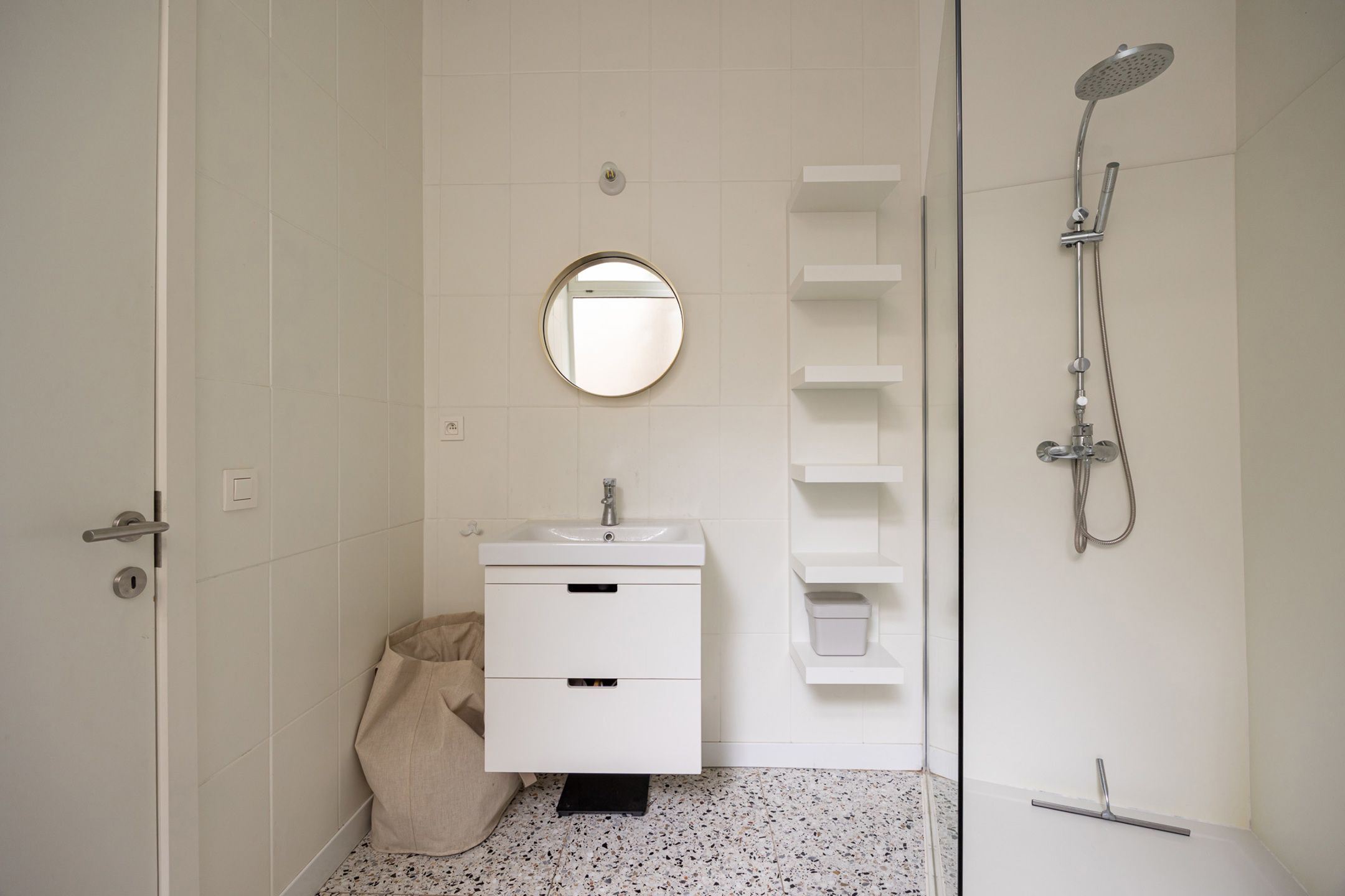 Vergund opbrengsteigendom met 3 mooie appartementen van 83m2 foto 13