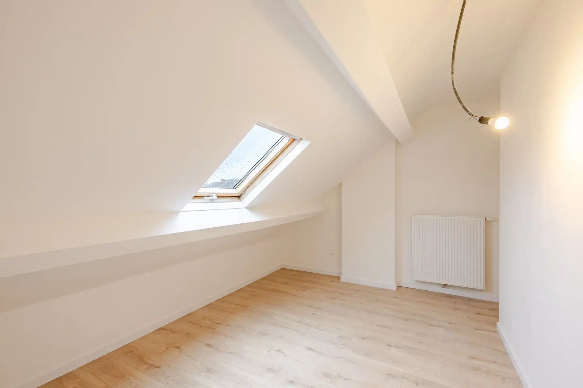 Lichtrijke, instapklare woning met tuin op wandelafstand van centrum foto 19