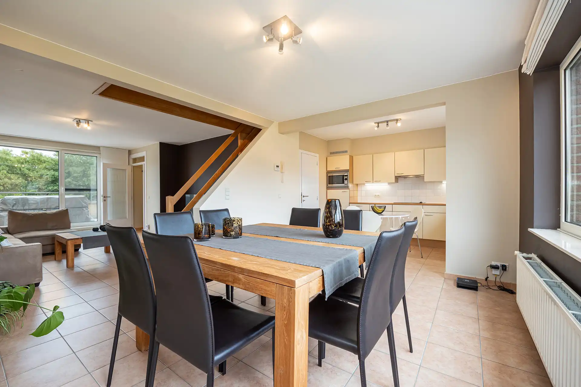 Duplexappartement met 3 slaapkamers, garage en riant terras. foto 5