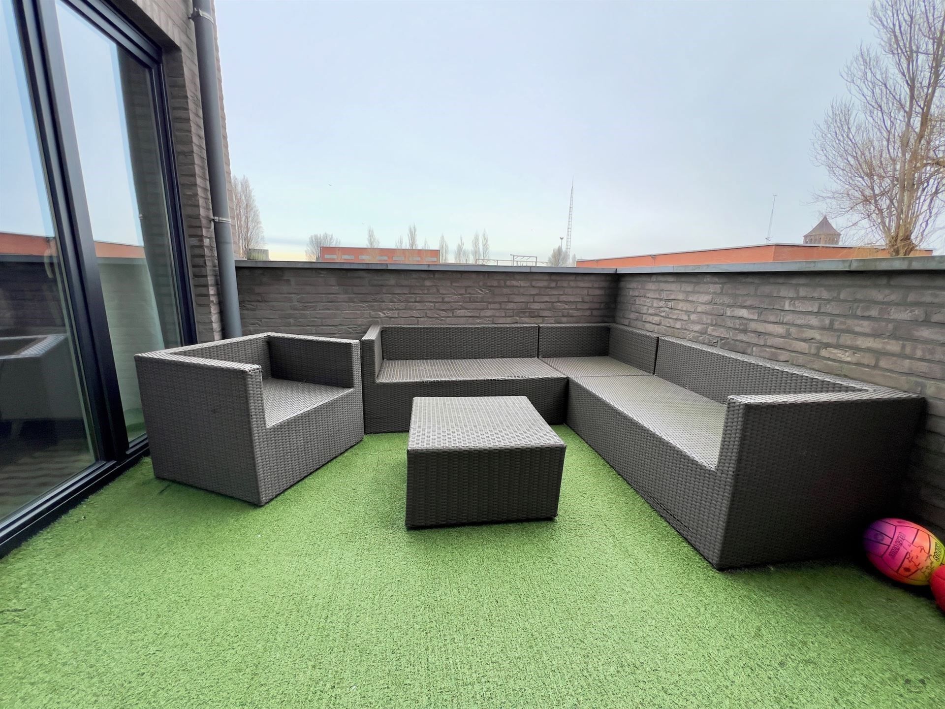 Ruim 2 slaapkamer appartement te Bredene foto 9