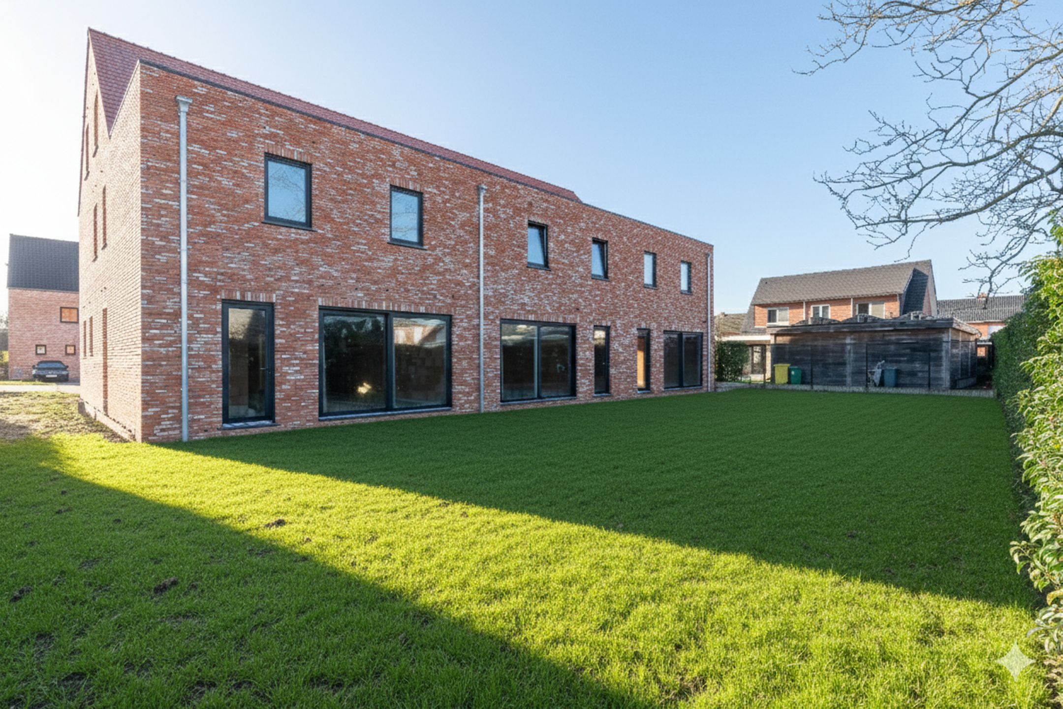 Knappe en ruime casco woning op ideale ligging in Vlimmeren foto 4