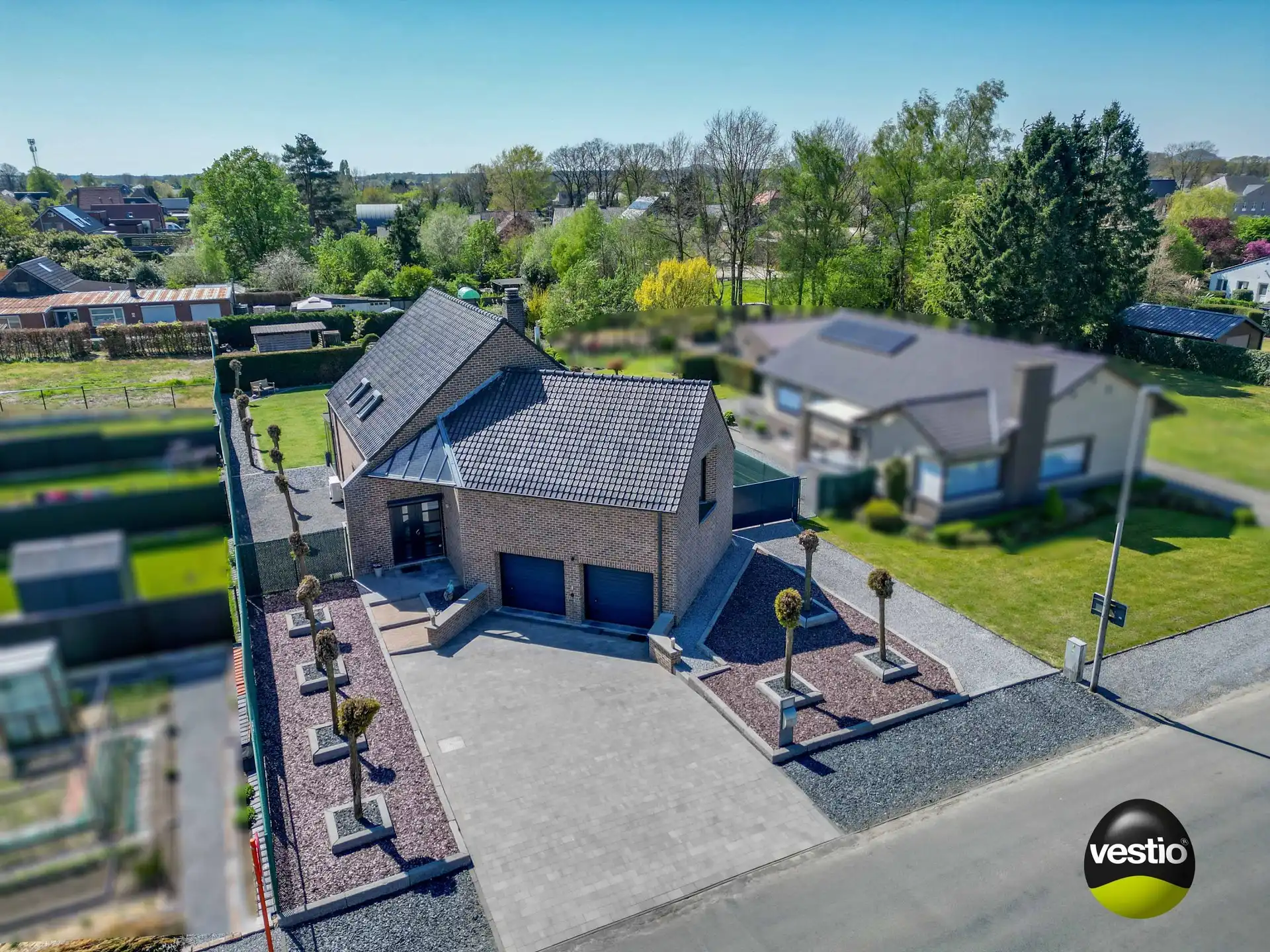 ENERGIEZUINIGE WONING OP 13,52 ARE TE OPGLABBEEK foto {{pictureIndex}}