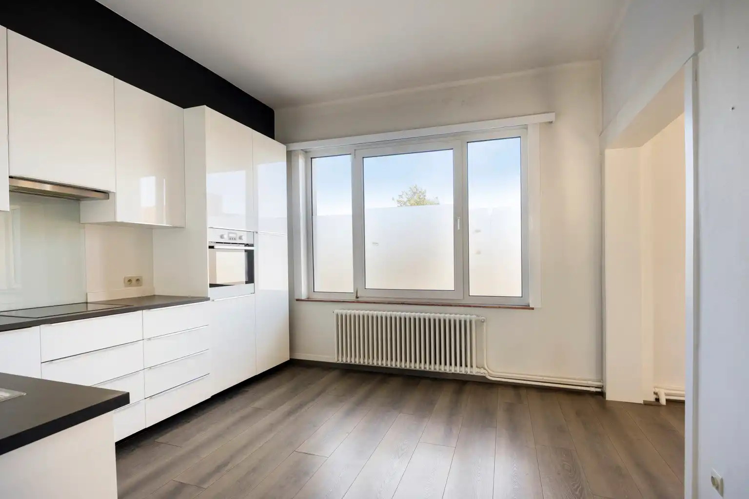 Uitstekend gelegen handelshuis met duplexwoonst  foto 16