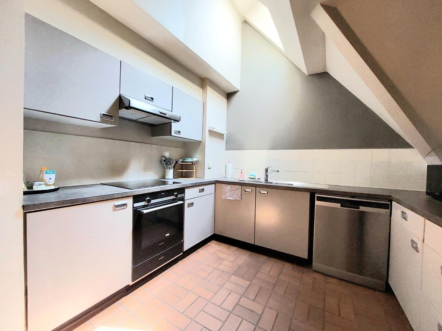 Kantoor - winkel - showroom - praktijk met' woonst foto 10