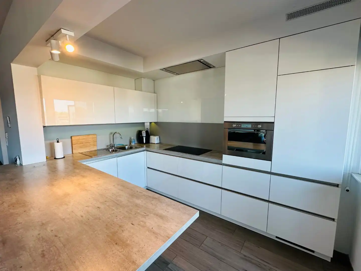 Perfect gelegen appartement op te 4de verdieping te Hasselt foto 5