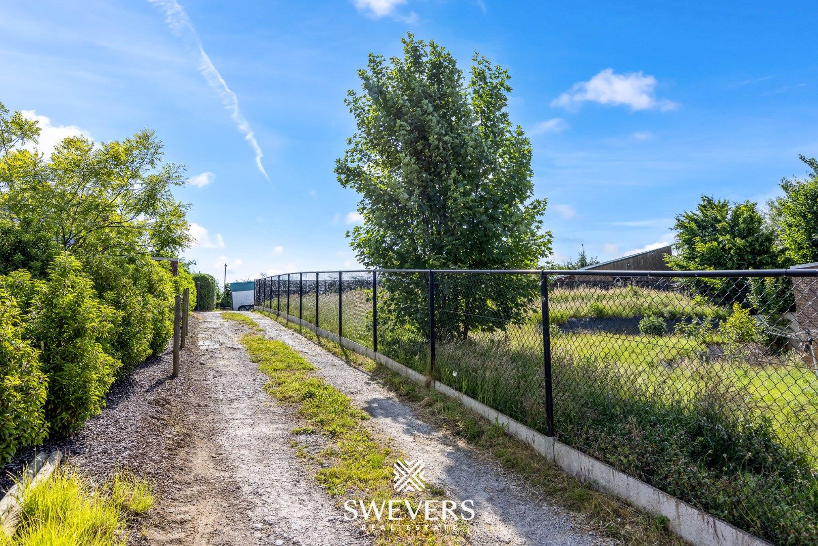Instapklare halfopen woning met paardenaccommodatie op 73a in Sint-Truiden foto 31