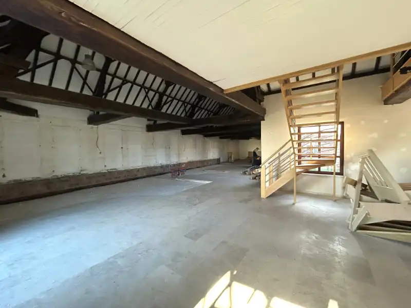 Uitstekend gelegen toonzaal (652 m²) – langs N60 Oudenaarde-Gent foto 9