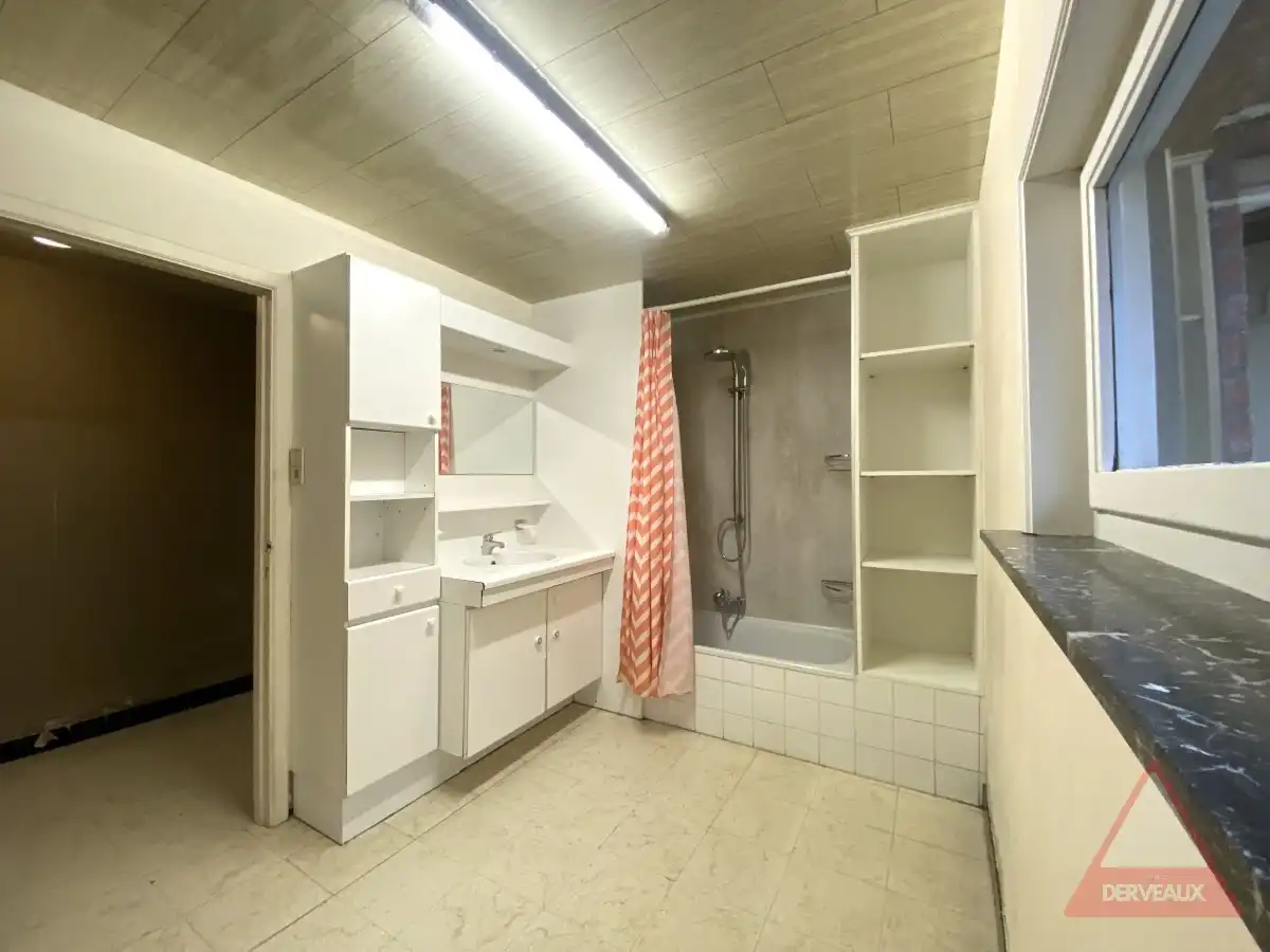 Zonnebeke – Charmante woning op centrale ligging nabij park en voorzieningen foto 9