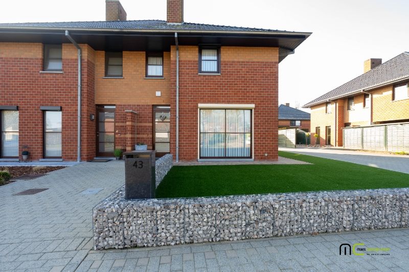 Perfect onderhouden halfopen woning te huur in Anzegem (Heirweg) foto 5