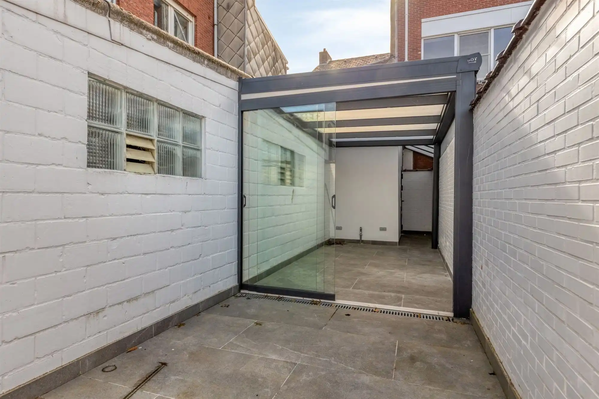 Ruime kangoeroe woning met 5 slk + 2 badk + terras in Lier foto 13