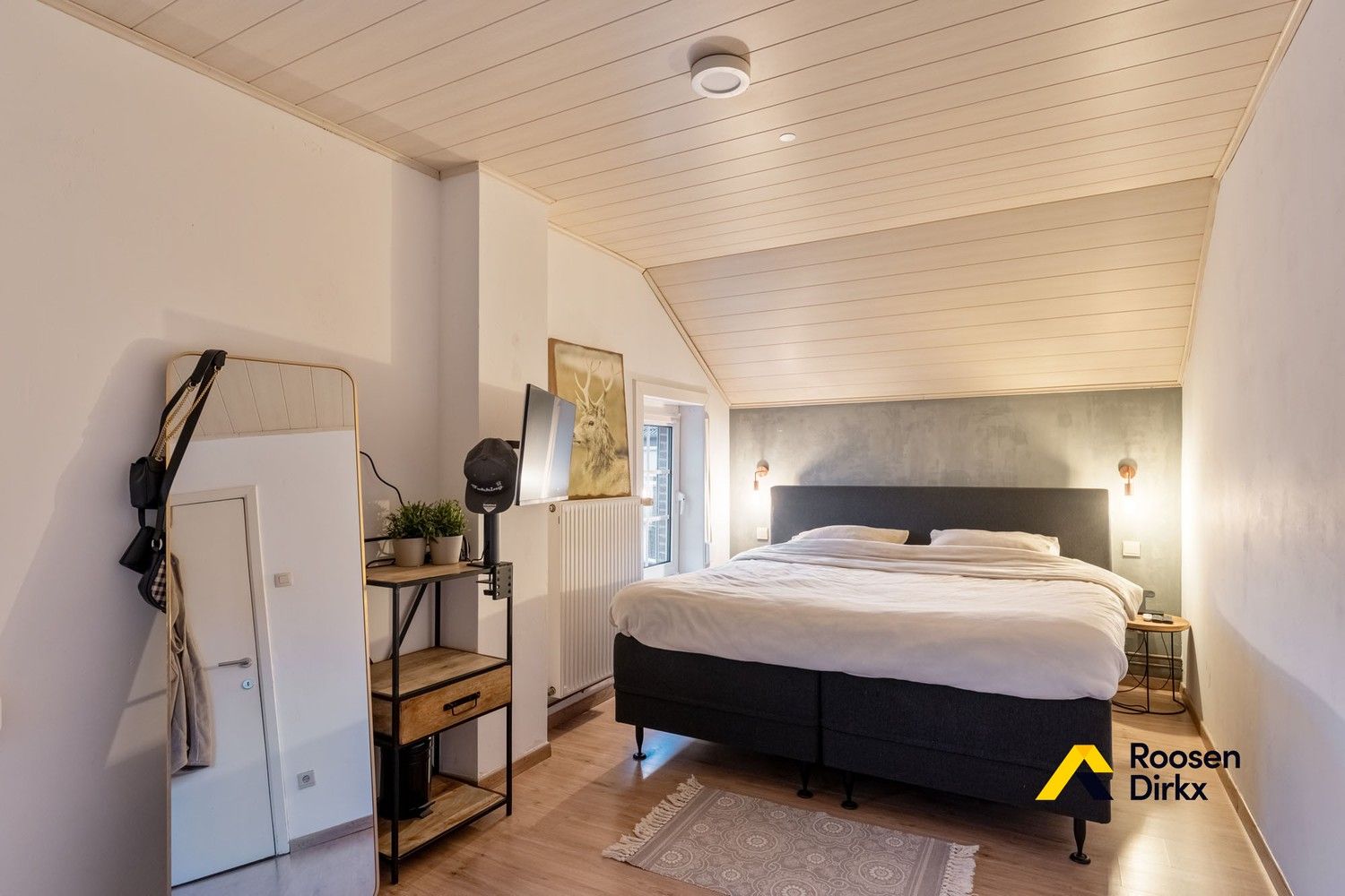 Karaktervolle gezinswoning met 3 slaapkamers, praktijkruimte en pool house op 6a13ca foto 25