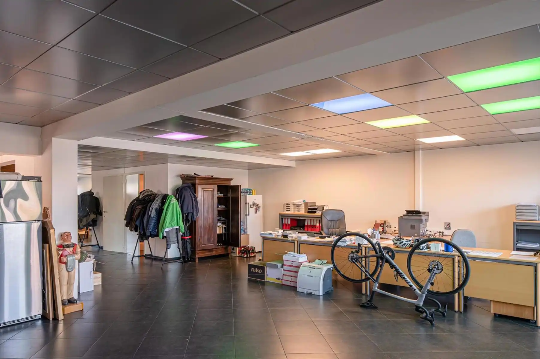 IN OPTIE. Woning met multifunctioneel gelijkvloers en magazijn/garage op een perceel van 536m². foto 9