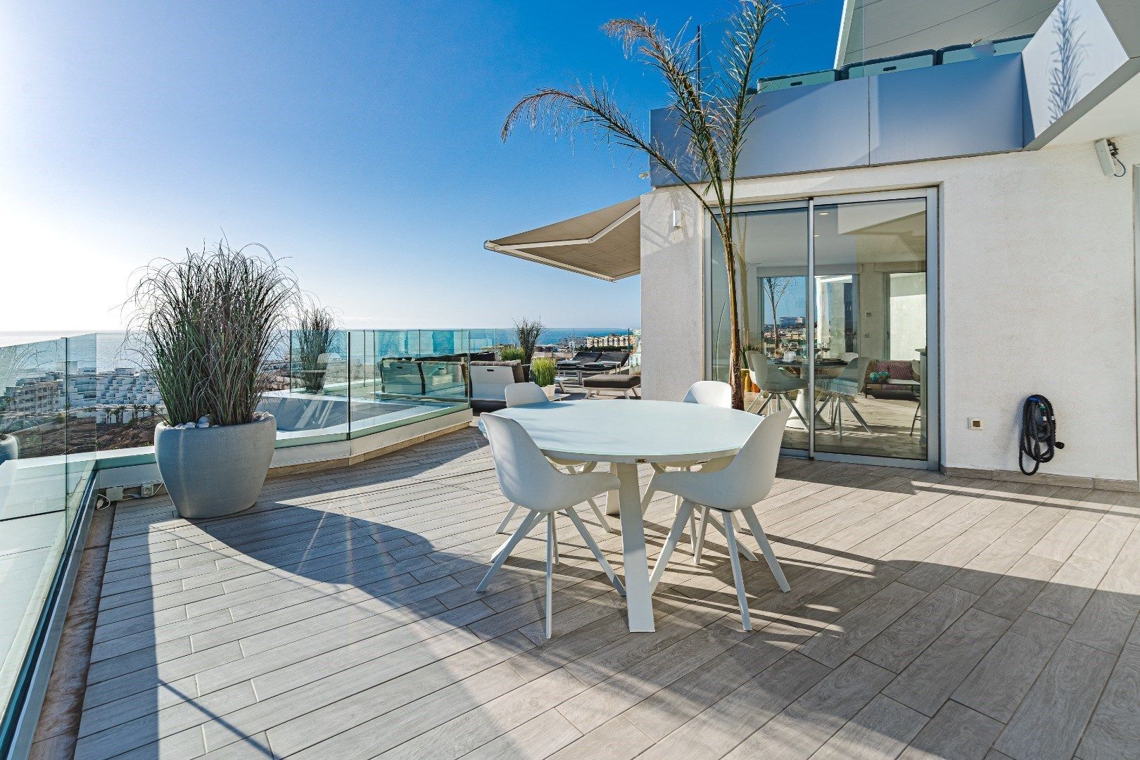 Uitzonderlijk penthouse met fantastisch oceaanzicht foto 12
