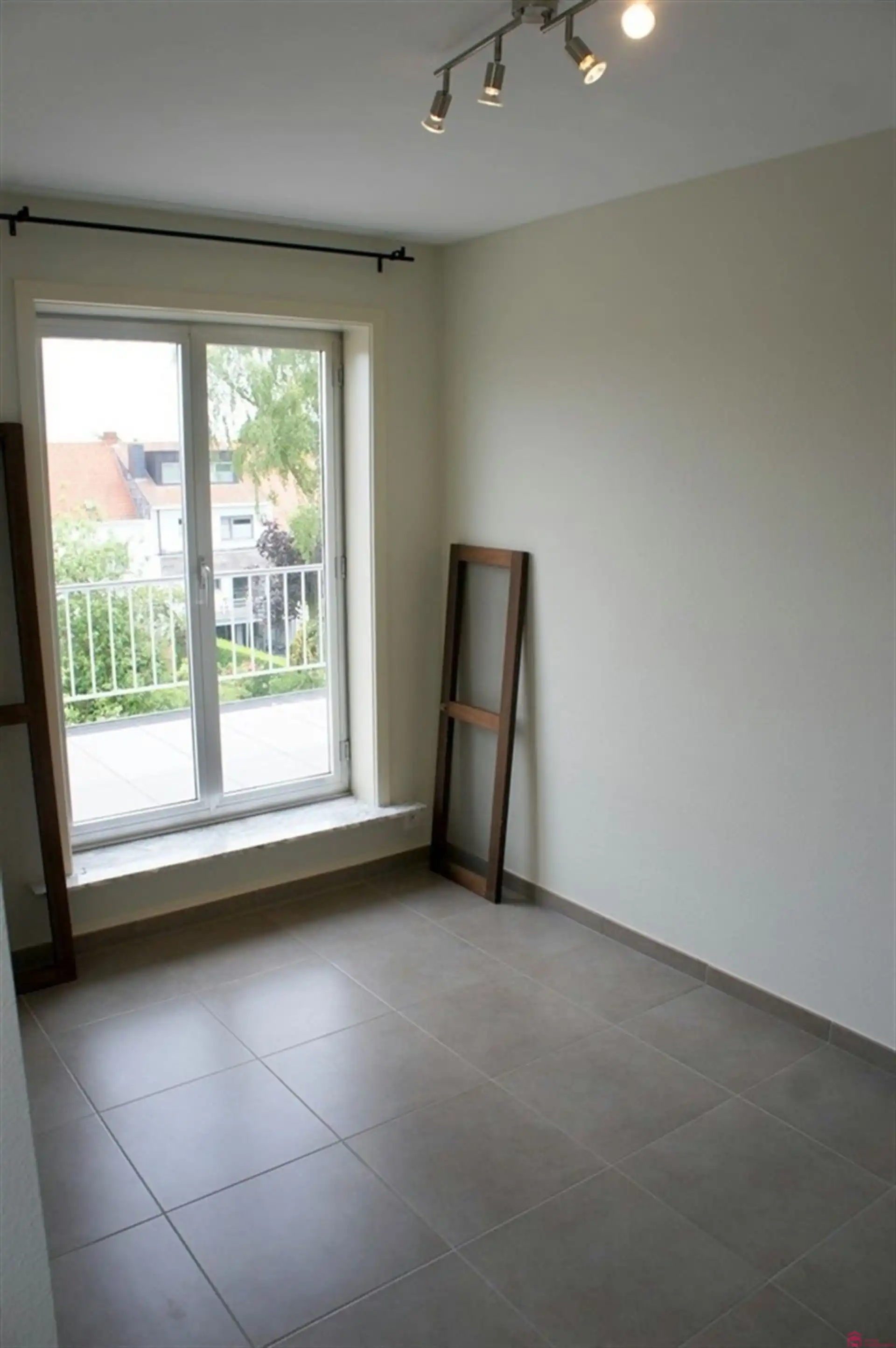 Modern appartement met garage foto 10