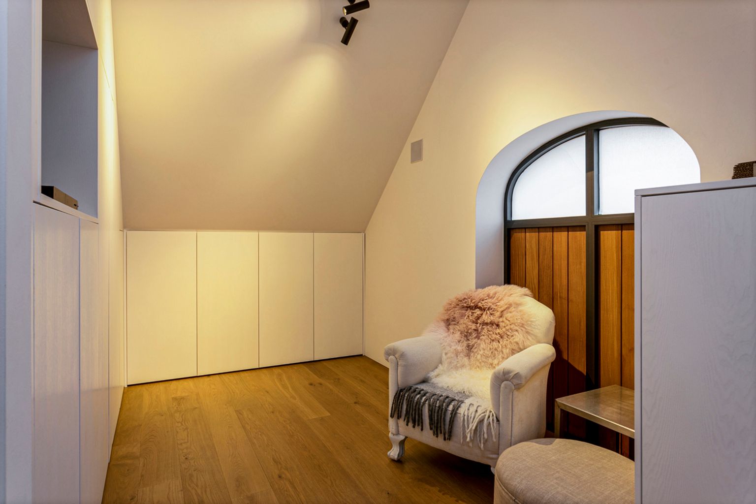 LUXUEUS EN EXCLUSIEF LANDHUIS  MET PARKTUIN.  foto 27