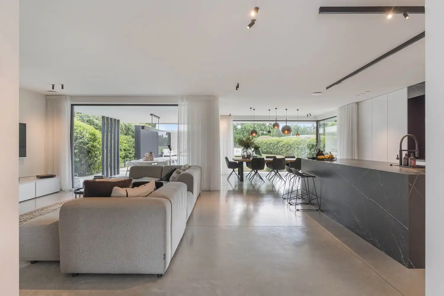 Exclusieve high-end villa met verwarmd zwembad op idyllische toplocatie! foto 13