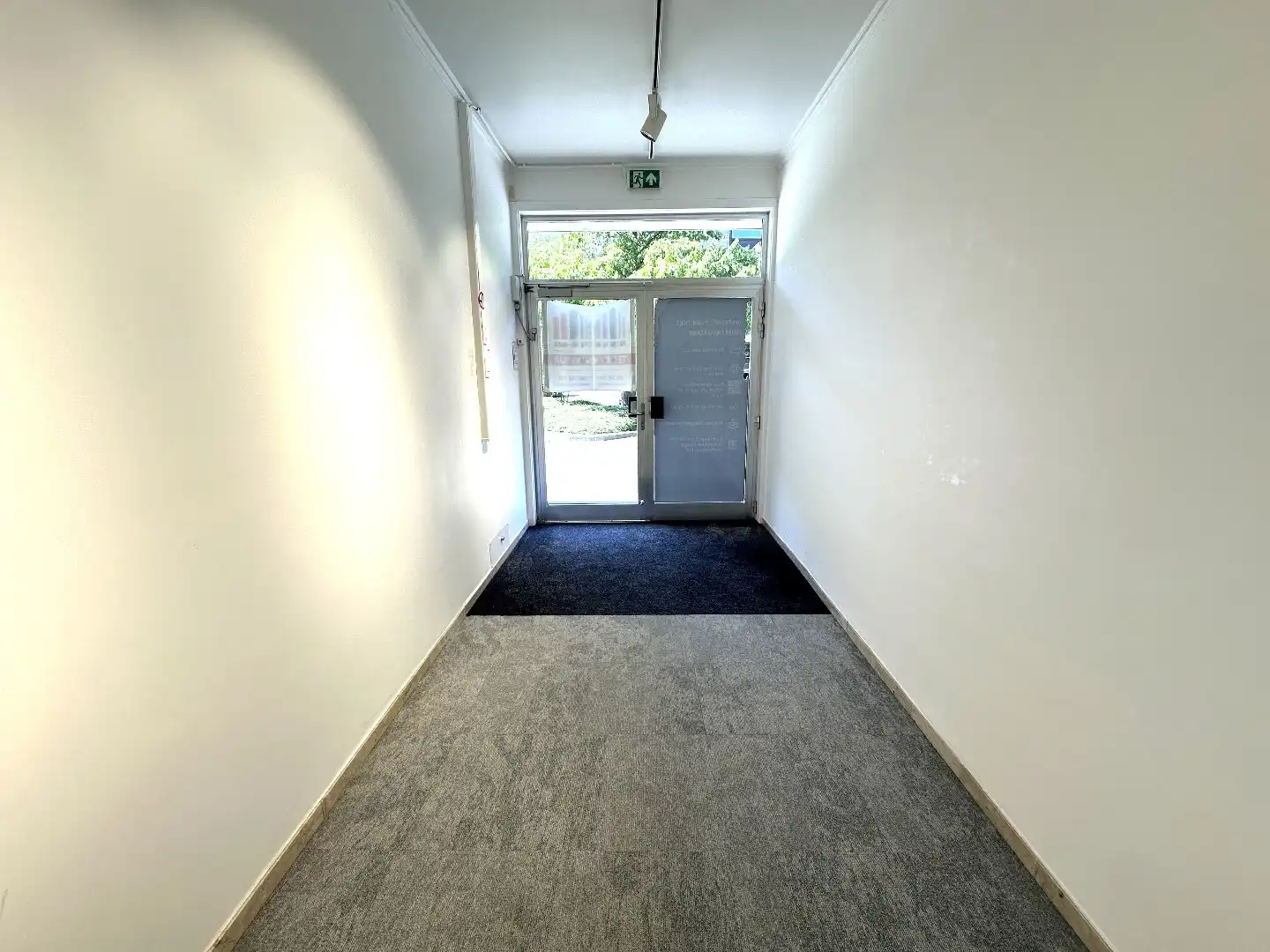 Instapklare kantoorruimte (+/- 100 m²) met 2 parkeerplaatsen, Torhout centrum foto 15