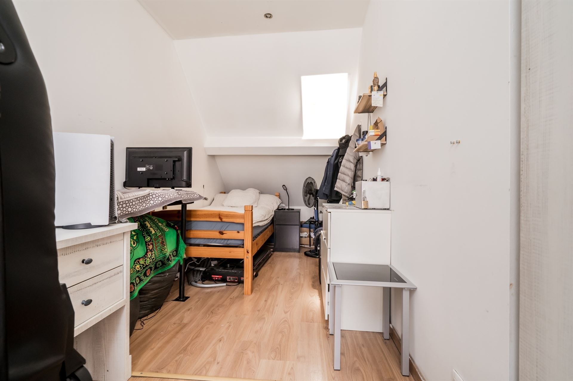 Instapklare woning met 3 slpks nabij station. foto 21