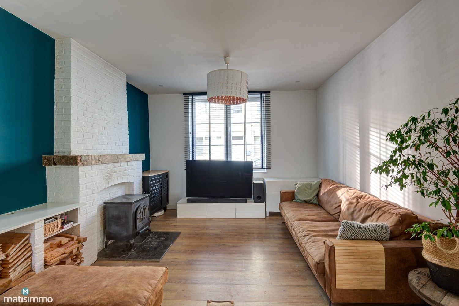 GROTENDEELS GERENOVEERDE GEZINSWONING MET ZUIDGERICHTE TUIN IN MILLEN foto 3