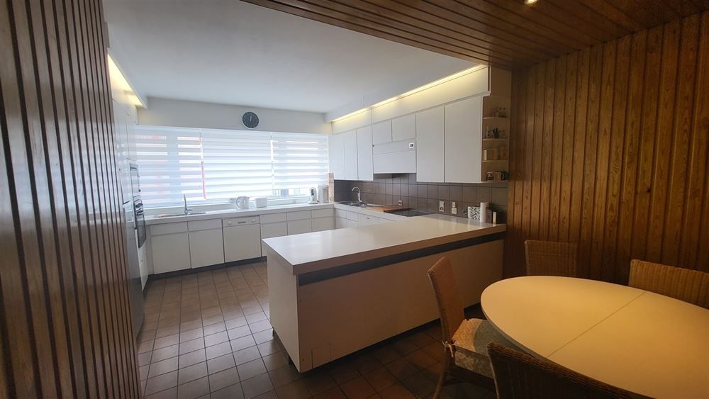 Ruim appartement (183m²) te Antwerpen-Centrum foto 7