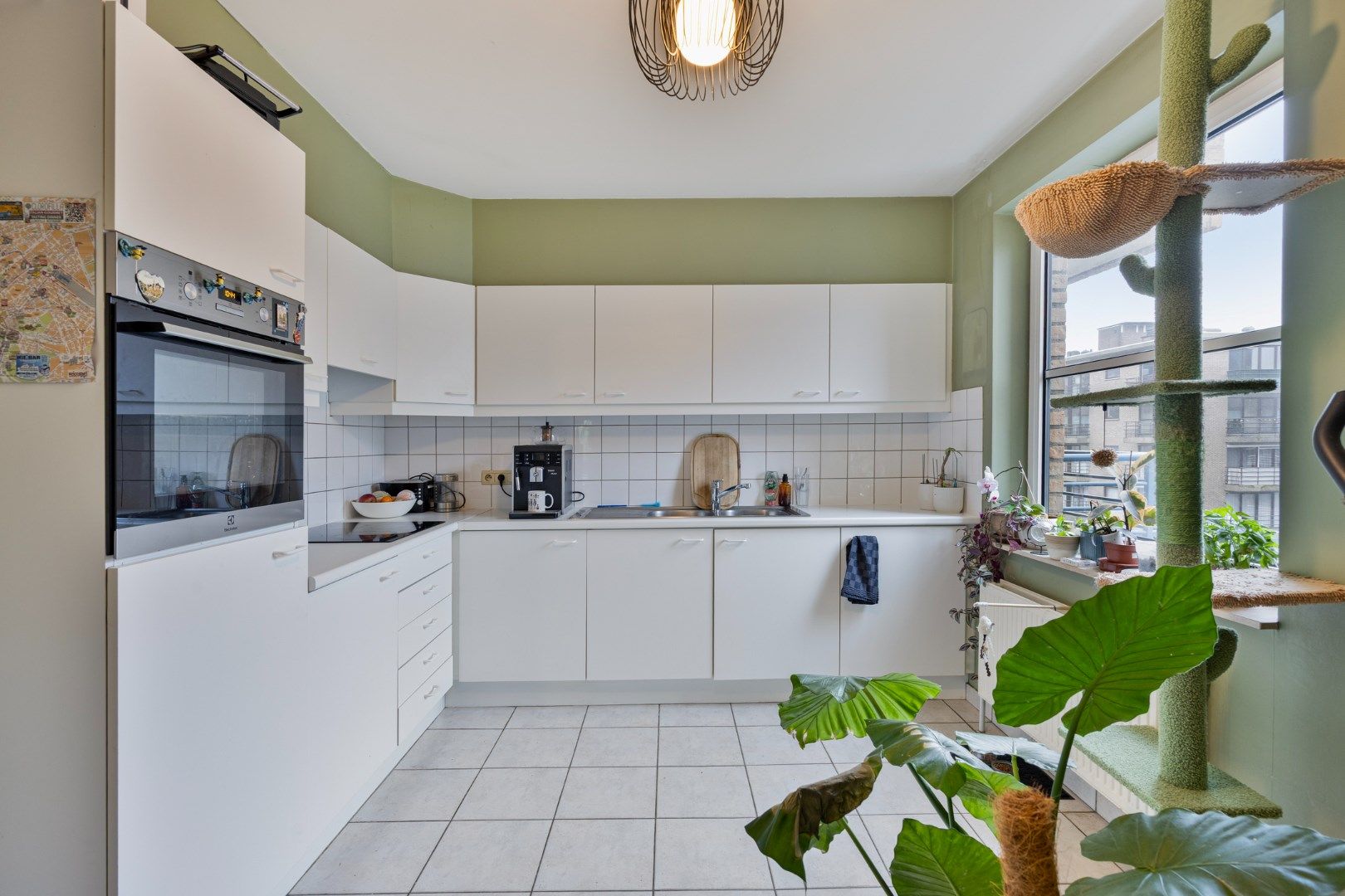 Goed gelegen 2-slaapkamerappartement  – EPC 136 kWh/m² - bewoonbare opp. 105 m² foto 9