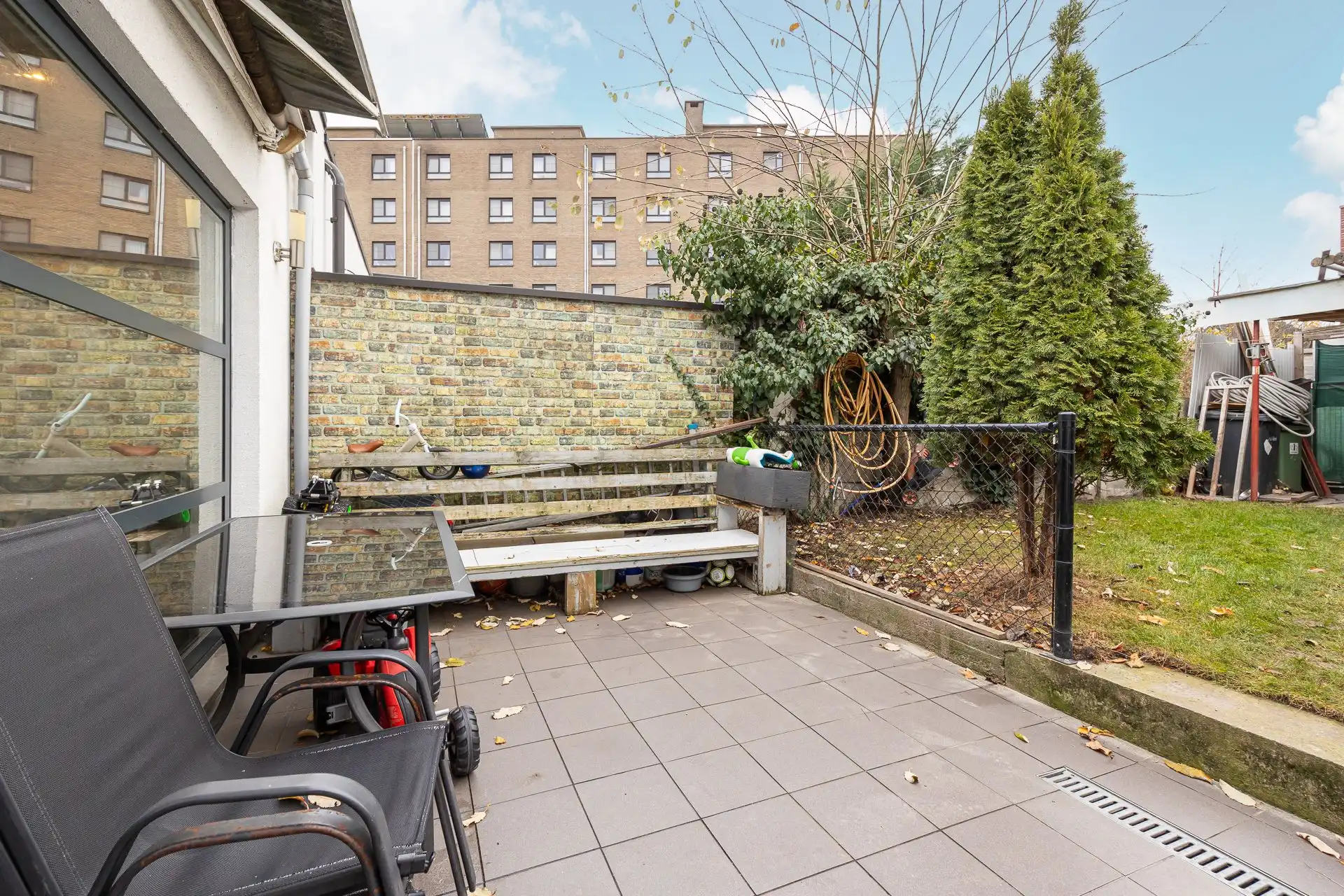 Instapklare gezinswoning met tuin in doodlopende straat! foto 18